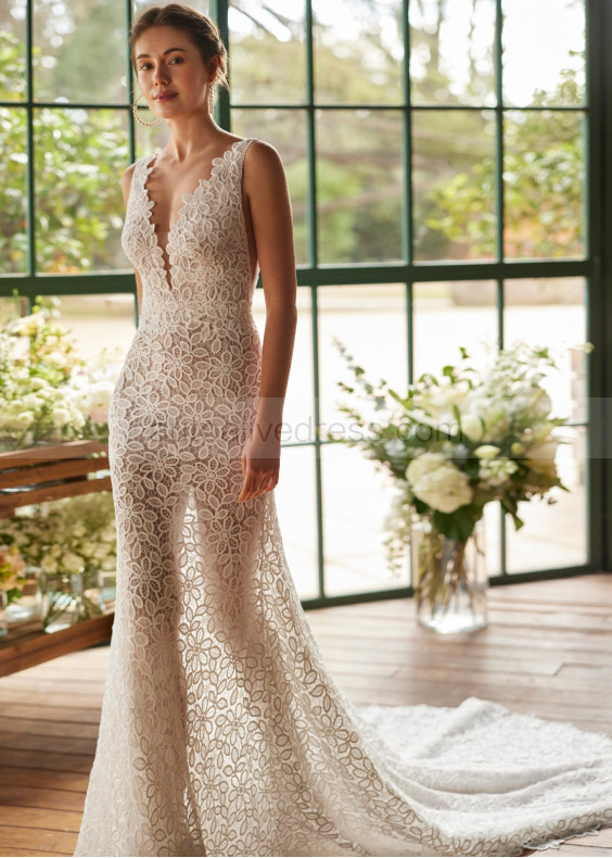 Ivory Lace Allover V Back Boho Chic Wedding Dress Ivory Lace Allover V Back Boho Chic Wedding Dress